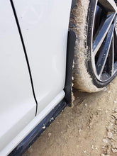 Load image into Gallery viewer, VW MK7 Golf R/GTI Guards